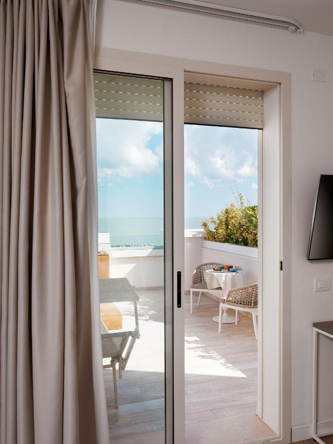 Trevi Family Resort Cattolica Exterior foto
